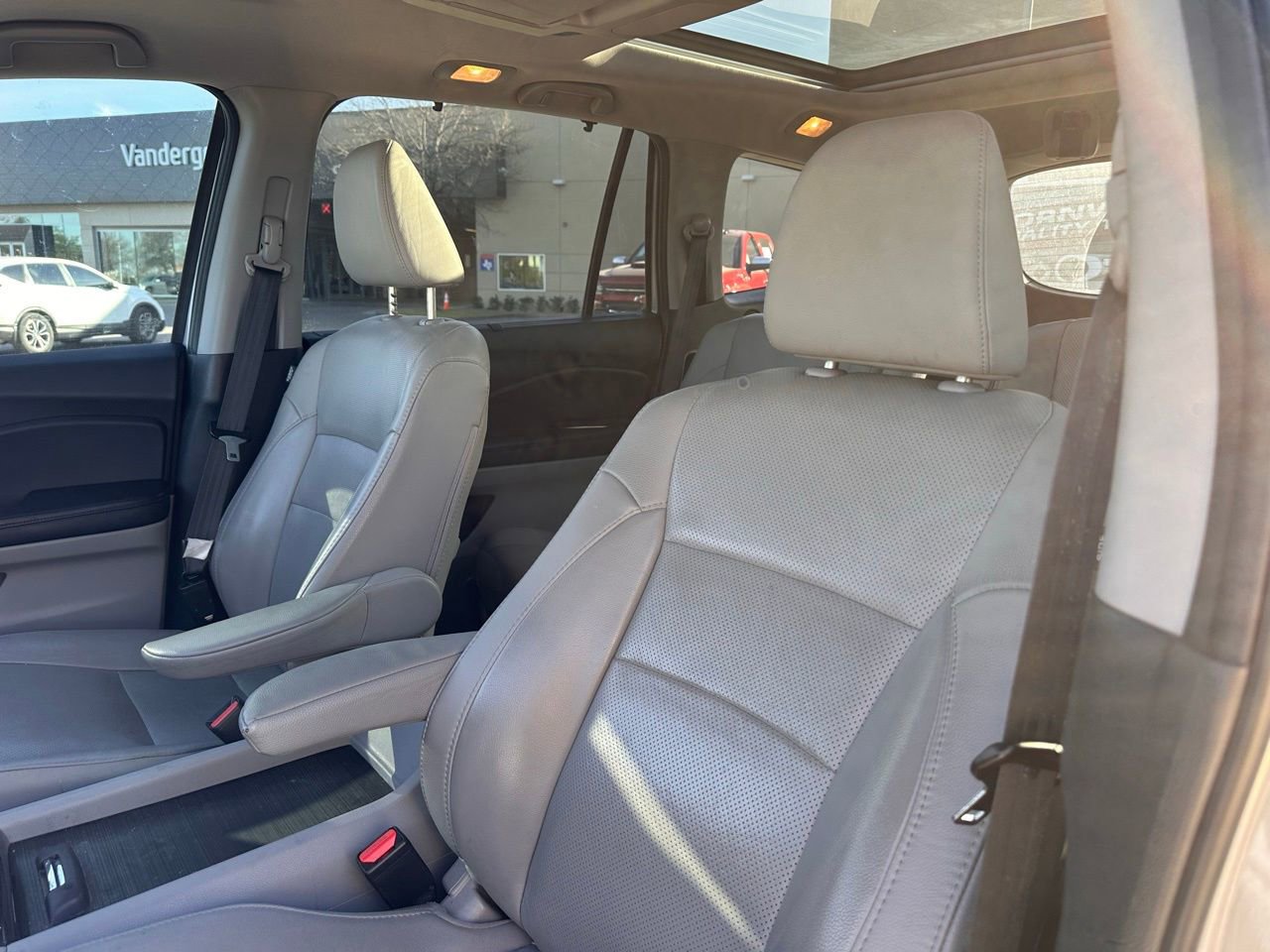 Used 2021 Honda Pilot Elite image 26