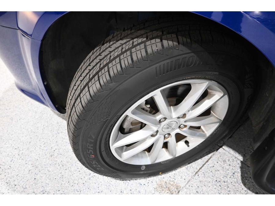 Used 2020 Dodge Grand Caravan SXT FWD image 11
