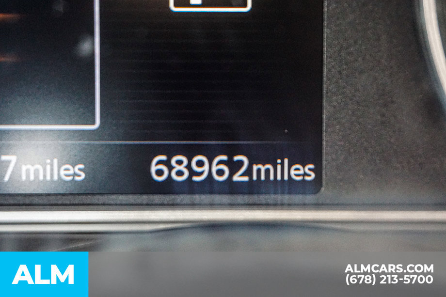 Used 2024 Nissan Versa SV FWD image 53