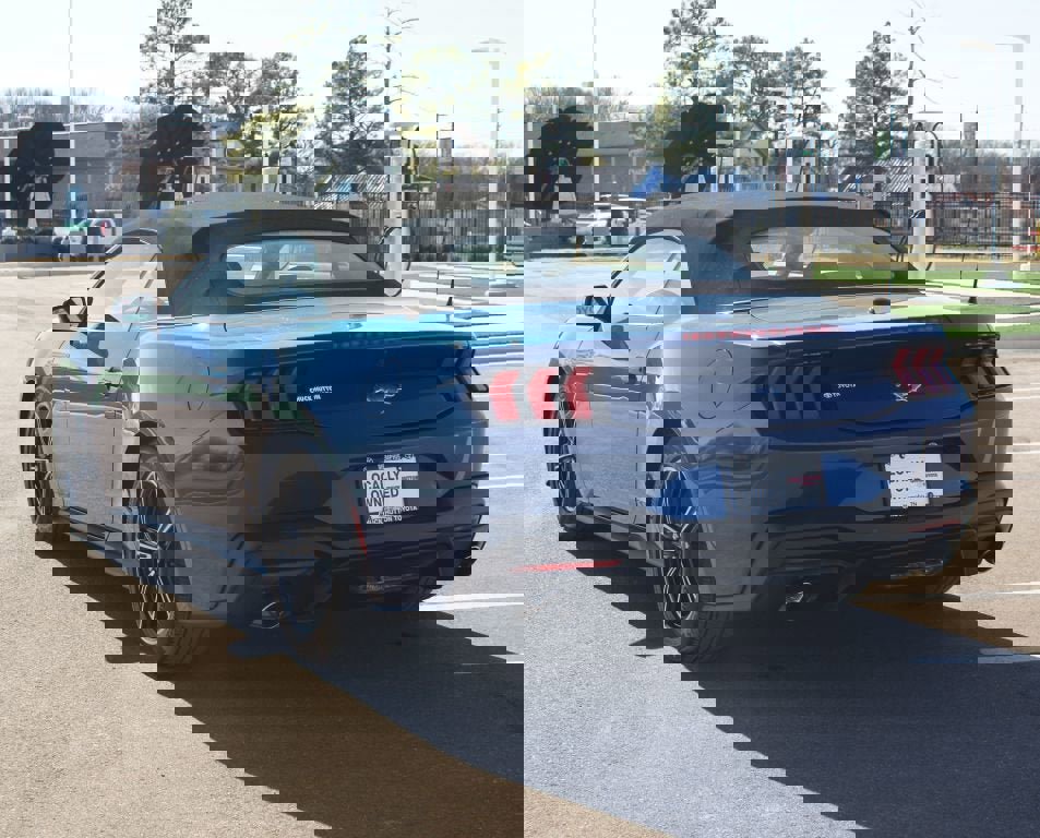 Used 2024 Ford Mustang Premium image 15