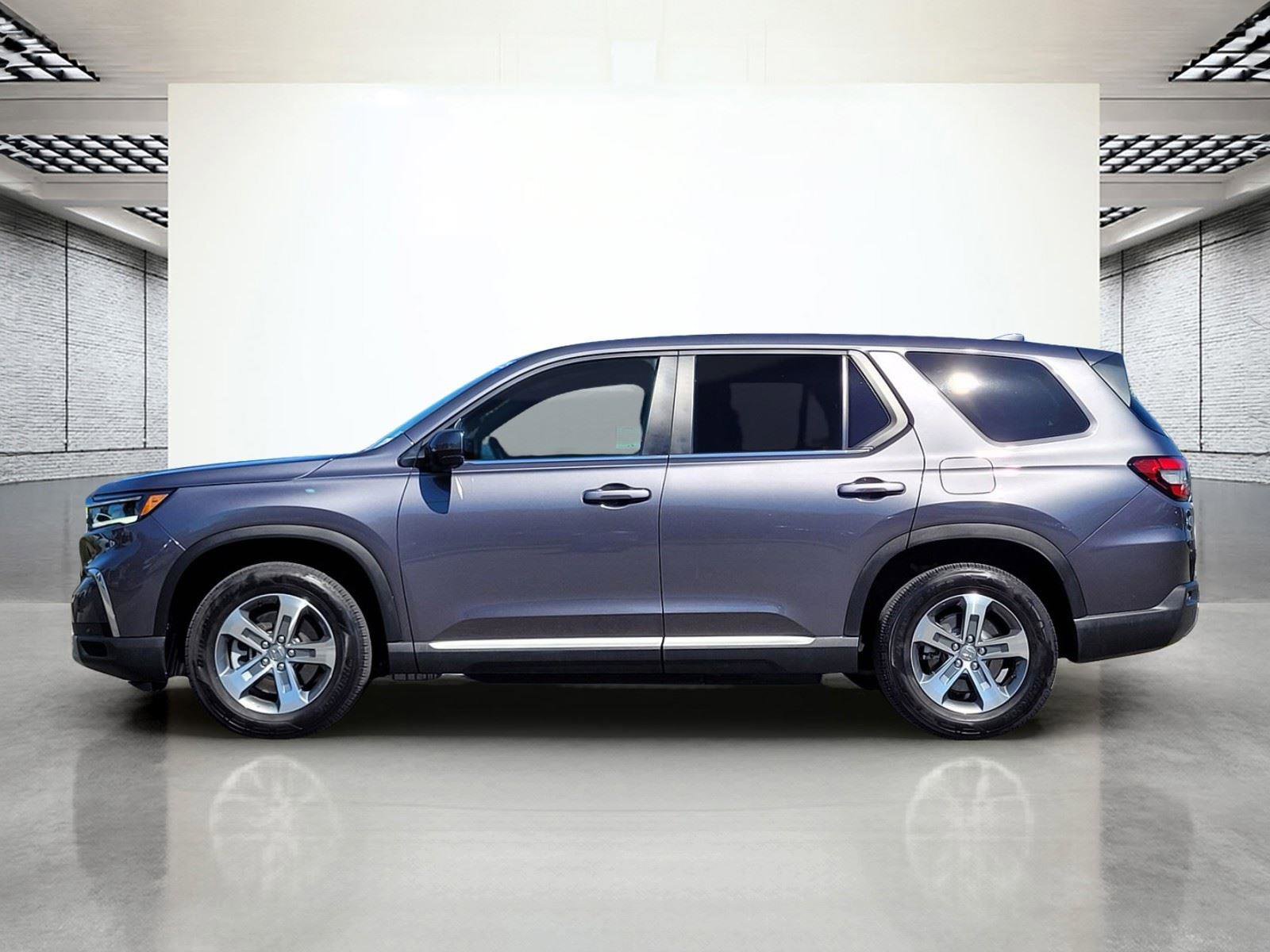Used 2025 Honda Pilot EX-L image 10