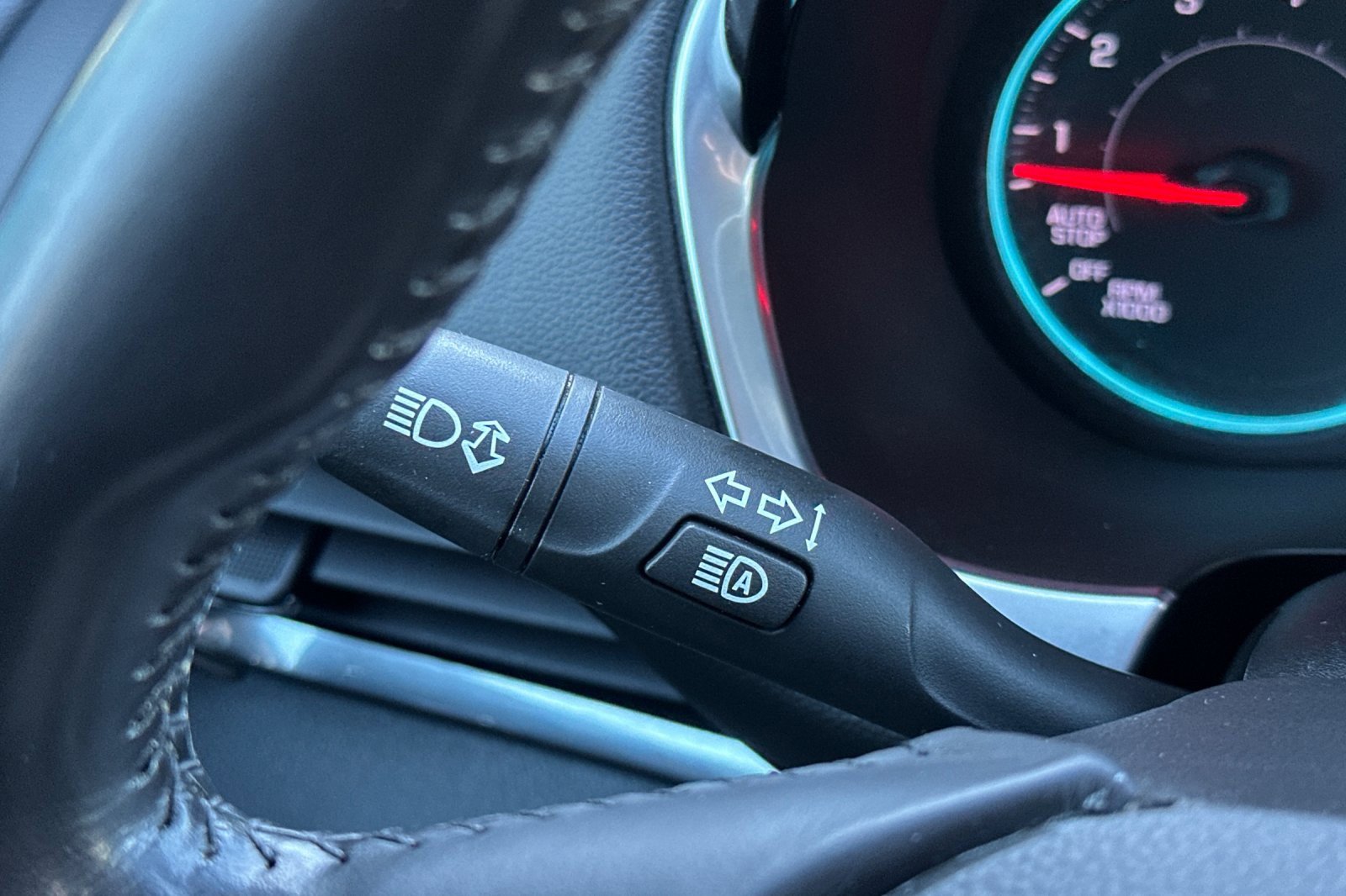 Used 2020 Chevrolet Traverse RS image 38