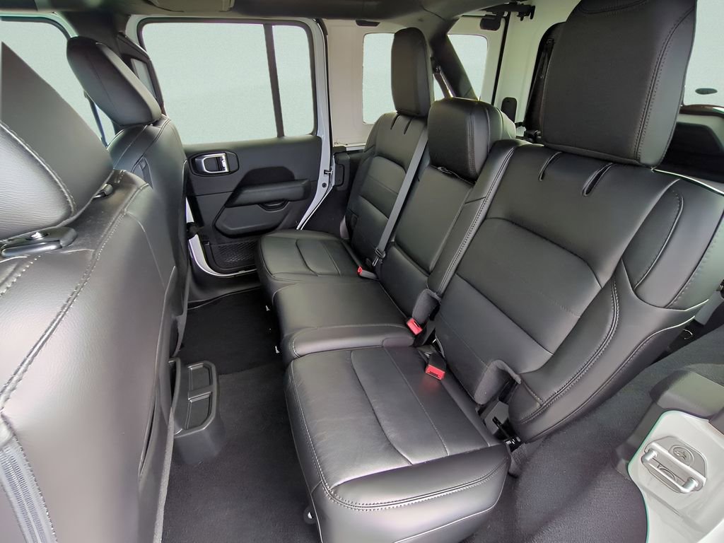 Used 2021 Jeep Wrangler Unlimited Sahara image 10