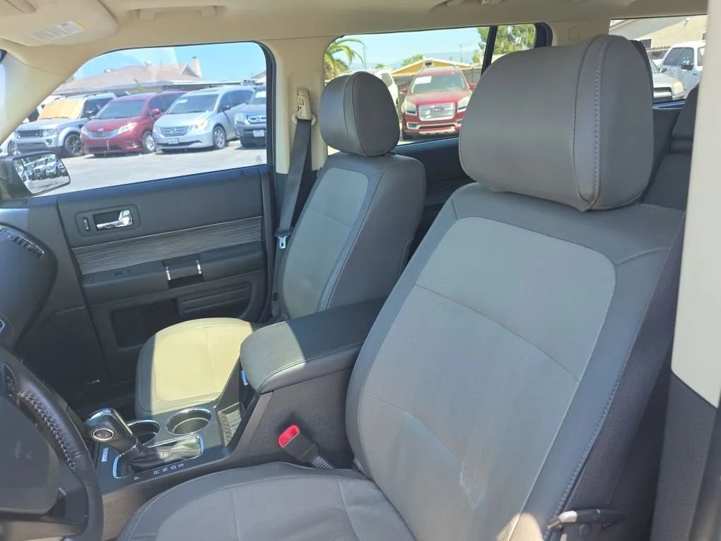 Used 2017 Ford Flex SEL w/ Equipment Group 202A FWD image 26