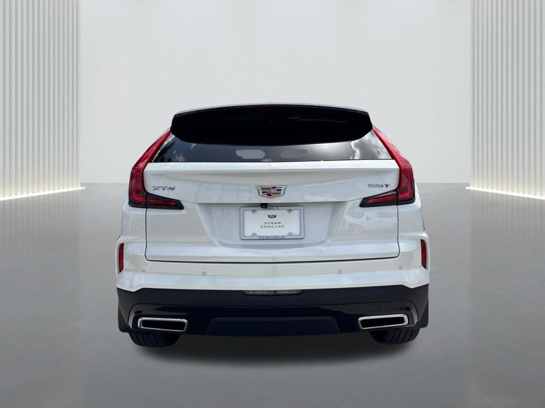 Used 2024 Cadillac XT4 Premium Luxury FWD image 6