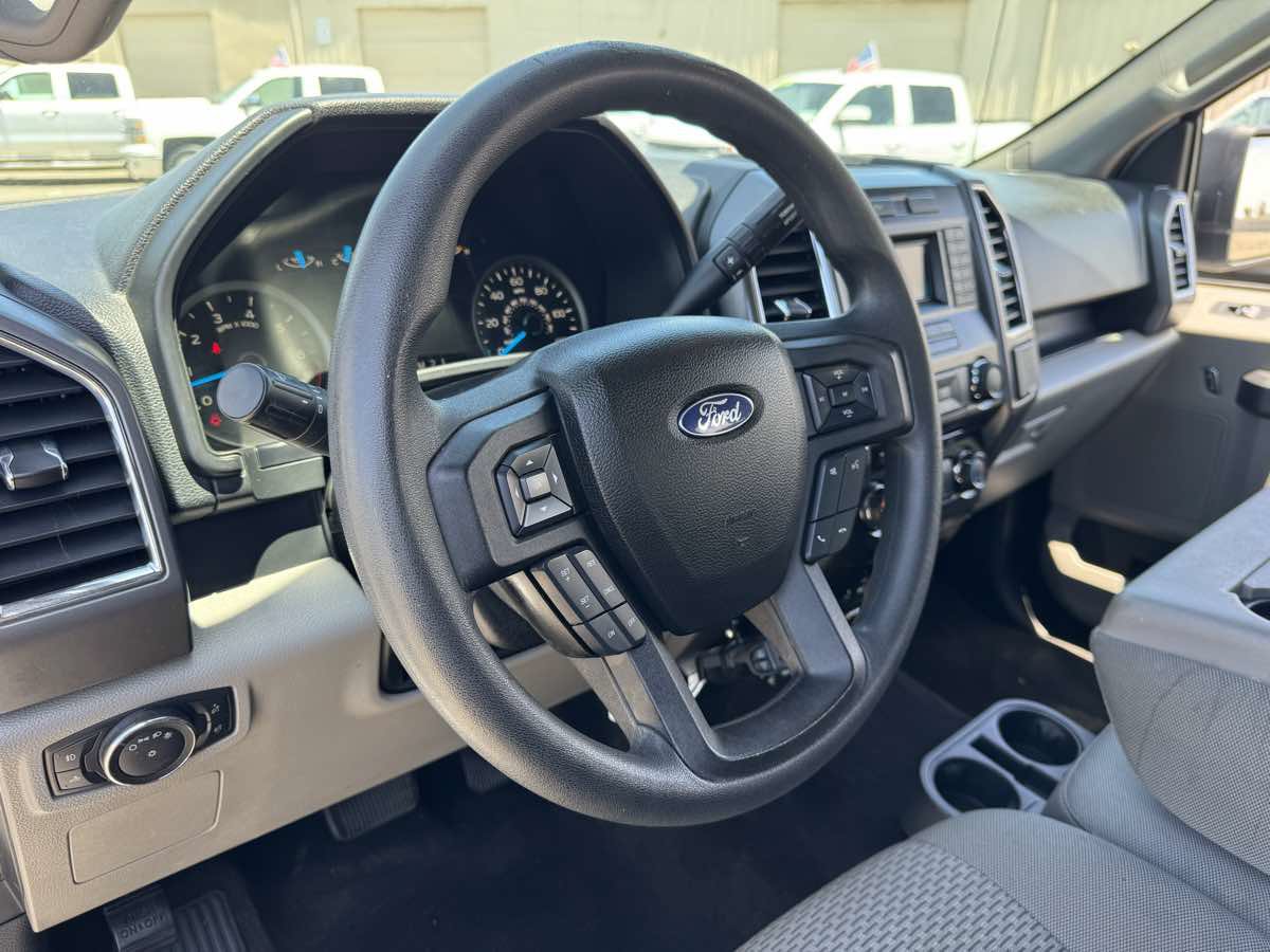 Used 2015 Ford F150 XLT RWD image 22
