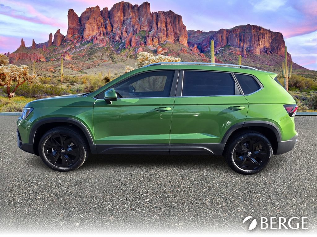 New 2026 Volkswagen Taos SE FWD image 3