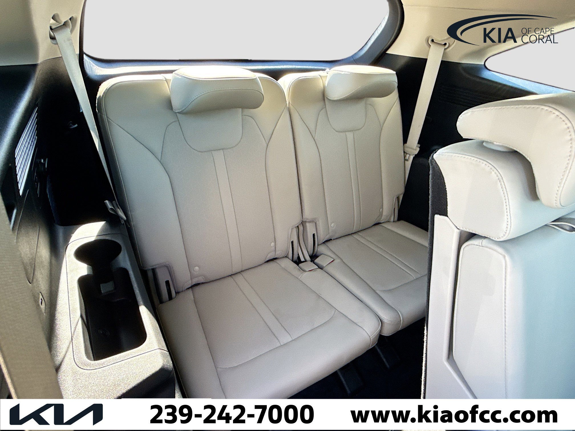 Certified 2023 Kia Sorento S w/ Panoramic Sunroof Package image 19