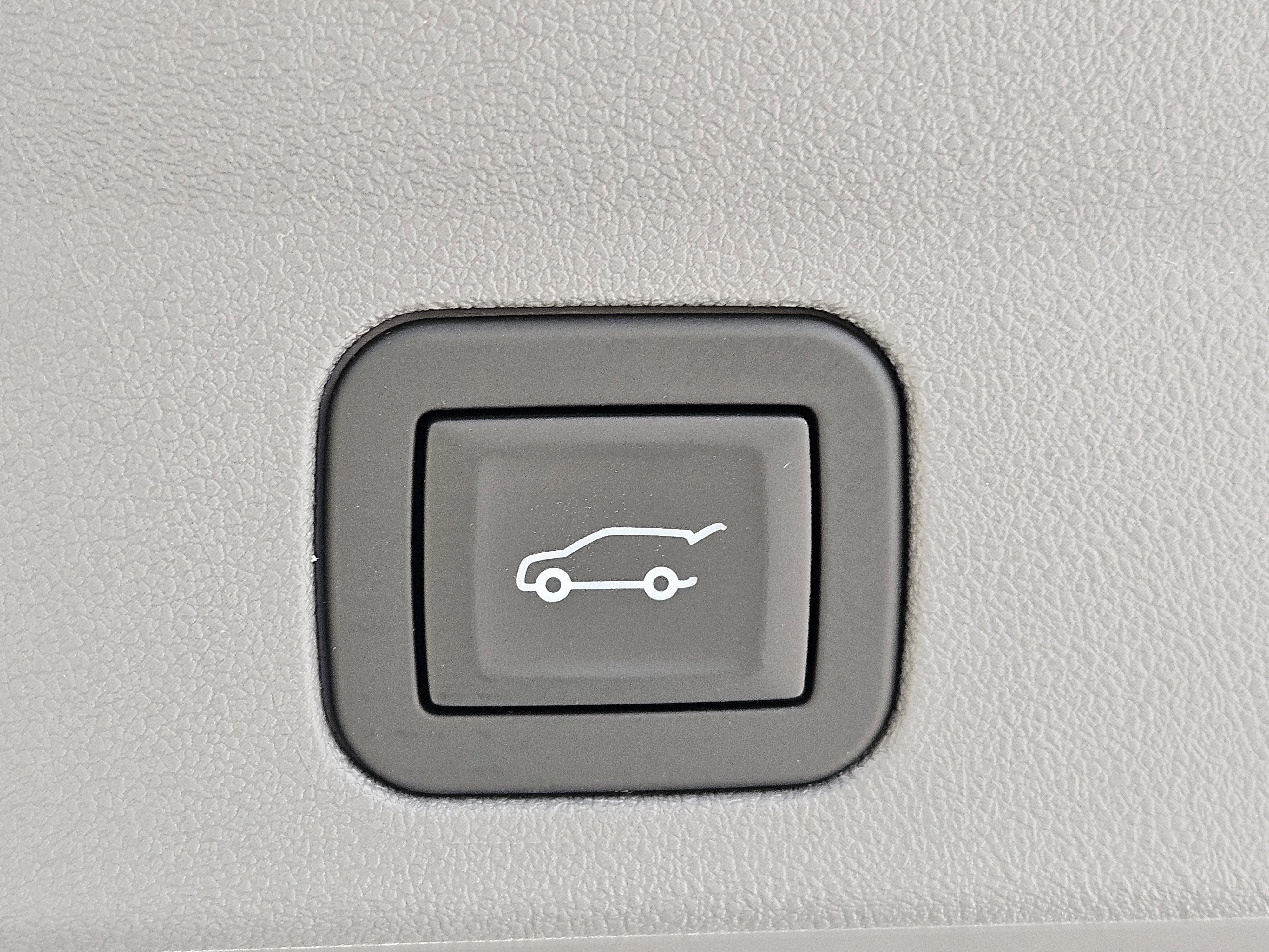 New 2025 Cadillac Lyriq Sport image 12