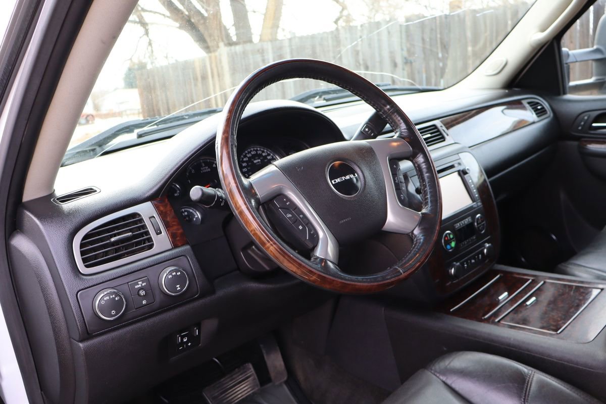 Used 2014 GMC Sierra 2500 Denali image 16