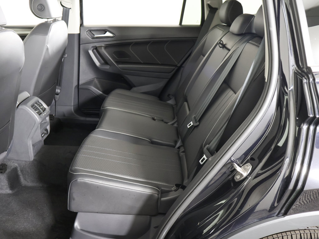 Certified 2024 Volkswagen Tiguan SE AWD/4WD image 33