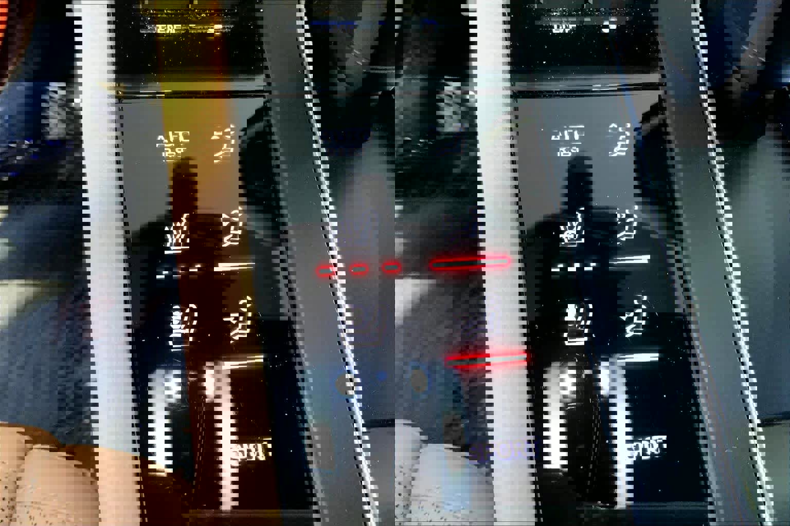 Used 2022 Porsche Macan image 37