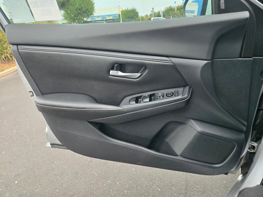 Used 2022 Nissan Sentra SV image 22