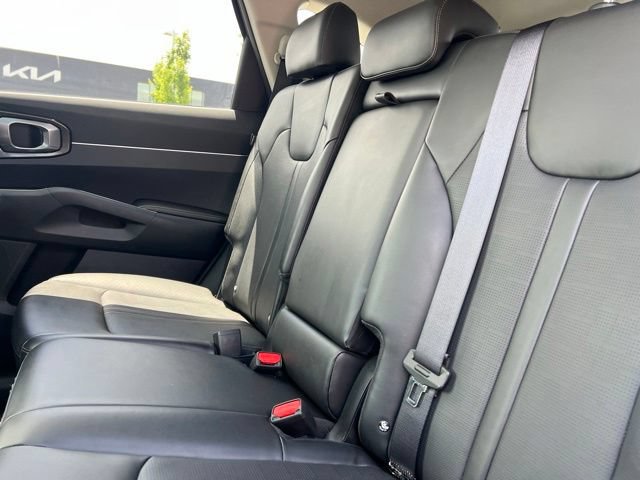 Certified 2024 Kia Sorento S w/ Panoramic Sunroof Package FWD image 37