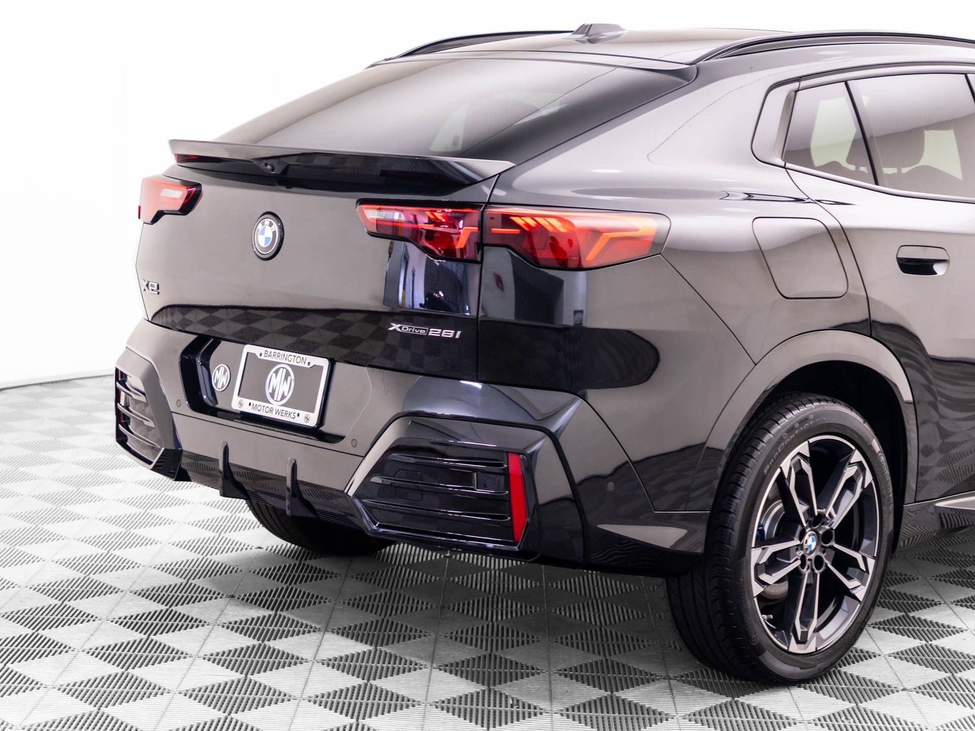 Certified 2025 BMW X2 xDrive28i w/ Premium Package AWD/4WD image 37