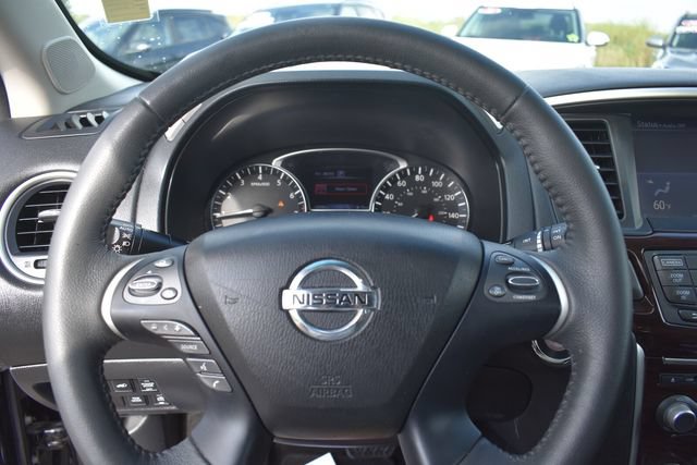 Used 2016 Nissan Pathfinder SL w/ SL Premium Package AWD/4WD image 39
