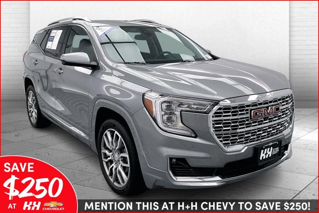 Used 2024 GMC Terrain Denali w/ Denali Premium Package