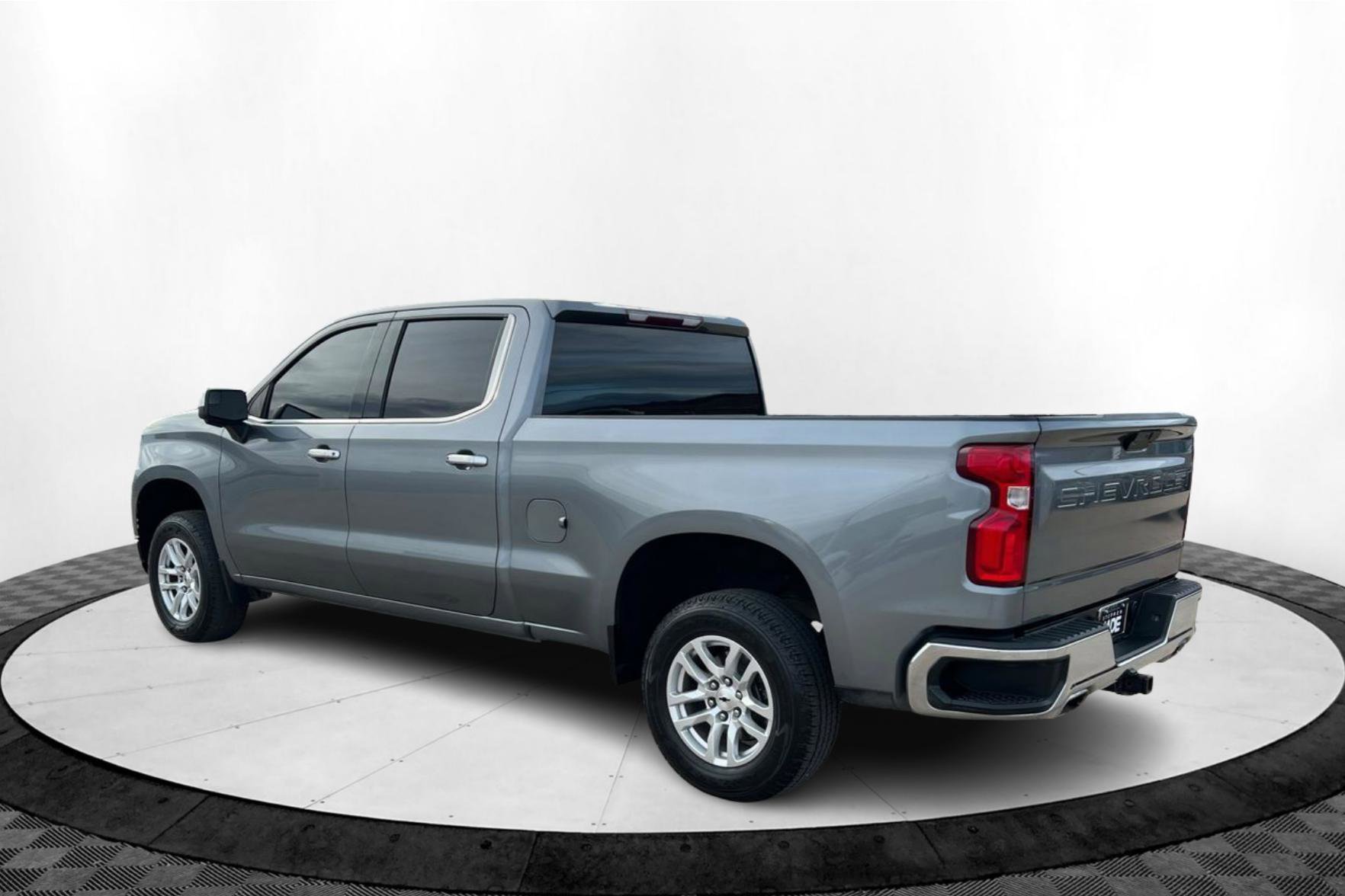 Used 2019 Chevrolet Silverado 1500 LTZ w/ Max Trailering Package image 3