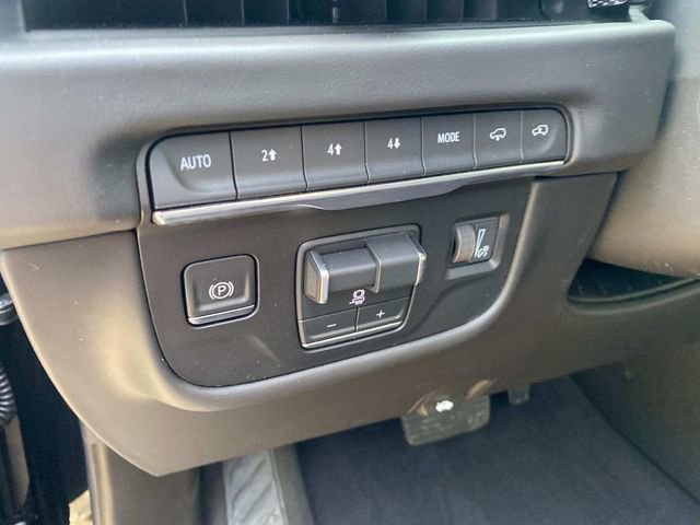 Used 2026 Cadillac Escalade Platinum Sport AWD/4WD image 18