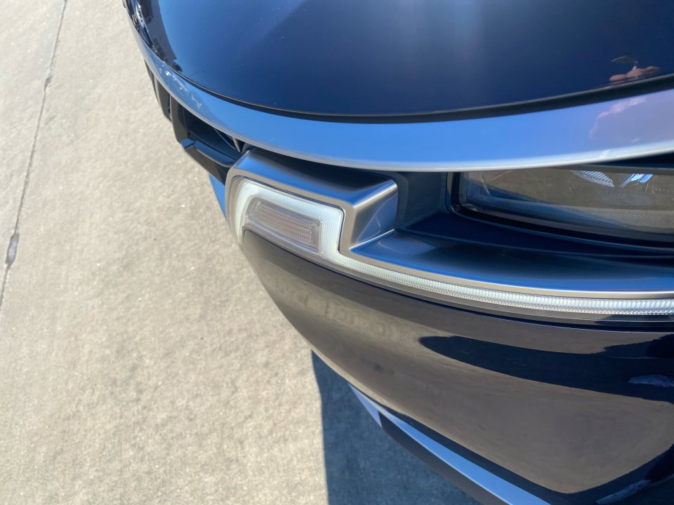 Used 2023 Kia Carnival LX image 30