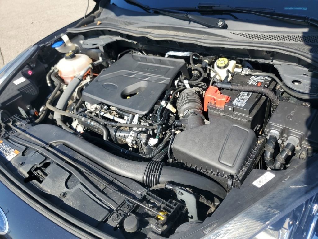 Used 2020 Ford Escape SE image 32