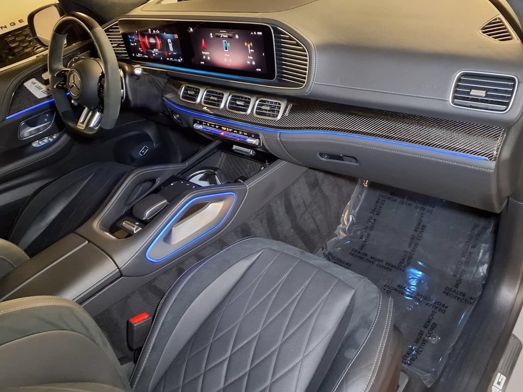 Used 2025 Mercedes-Benz GLS 63 AMG 4MATIC image 24
