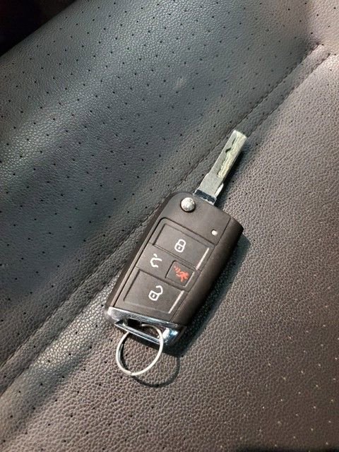 Used 2015 Volkswagen Golf S w/ Lighting Package image 30