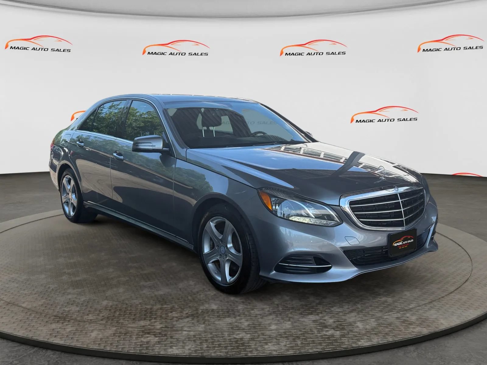 Used 2015 Mercedes-Benz E 350 4MATIC Sedan w/ Premium 1 Package image 5