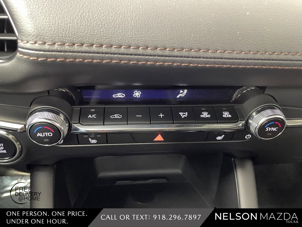 New 2026 MAZDA MAZDA3 Hatchback w/Premium Plus Pkg image 32