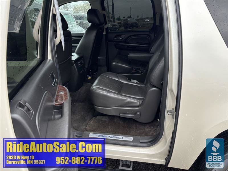 Used 2013 GMC Yukon XL Denali AWD/4WD image 12