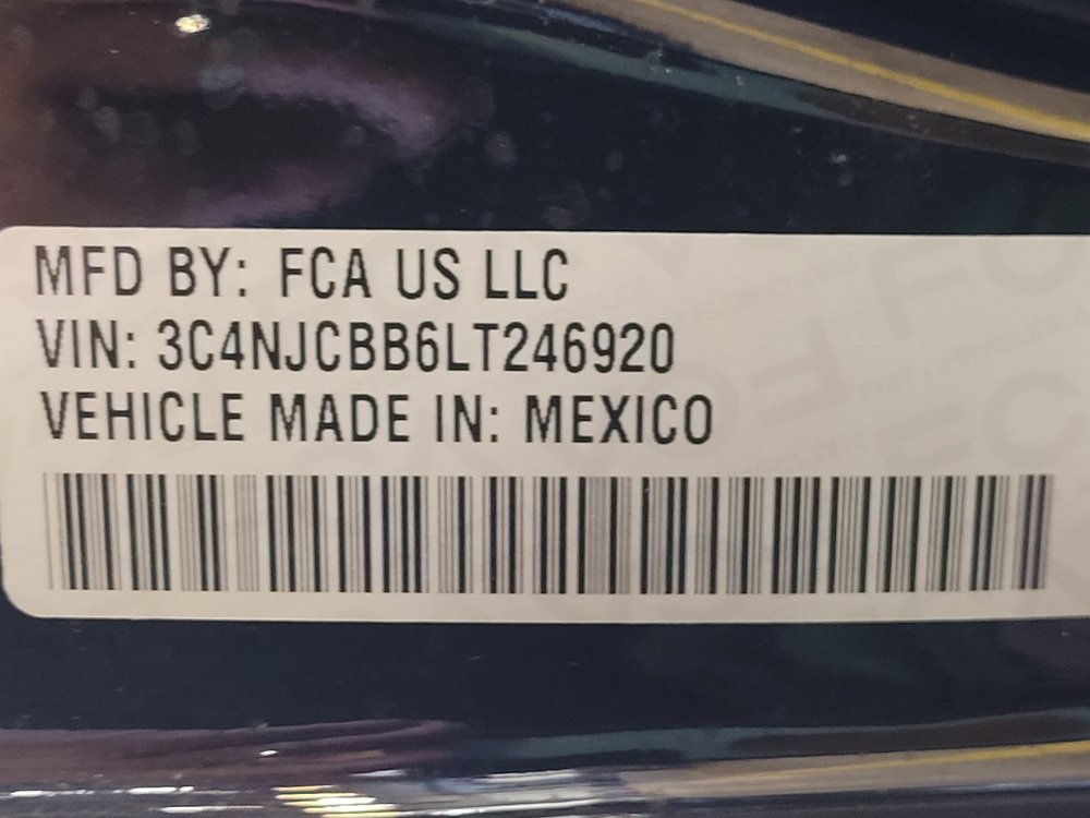 Used 2020 Jeep Compass Latitude FWD image 33