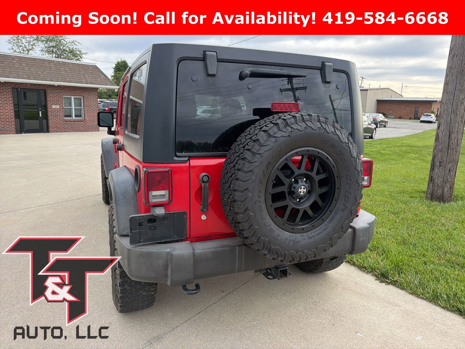 Used 2015 Jeep Wrangler Unlimited Sport w/ Quick Order Package 24S AWD/4WD image 3
