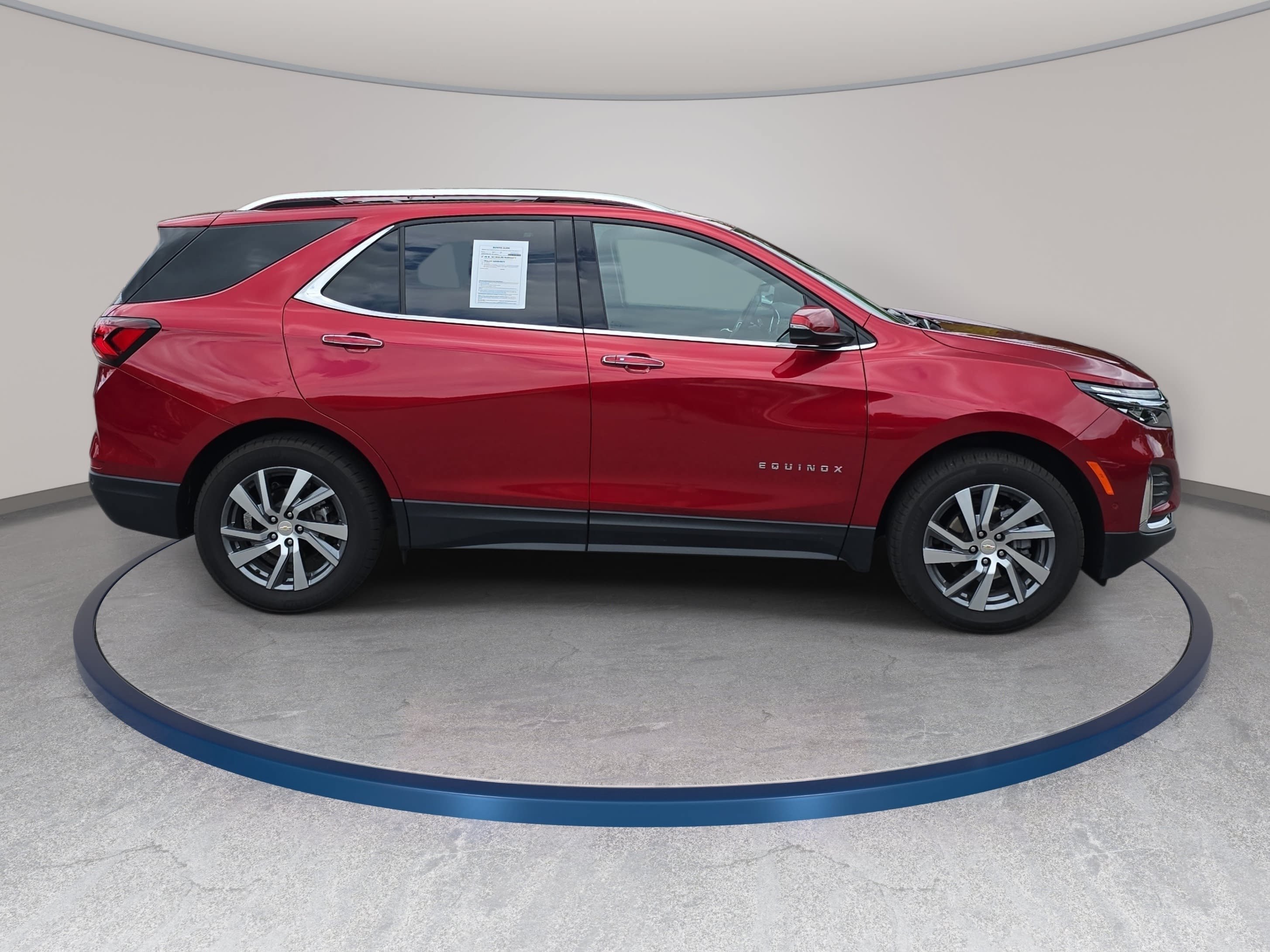 Used 2024 Chevrolet Equinox Premier AWD/4WD image 4