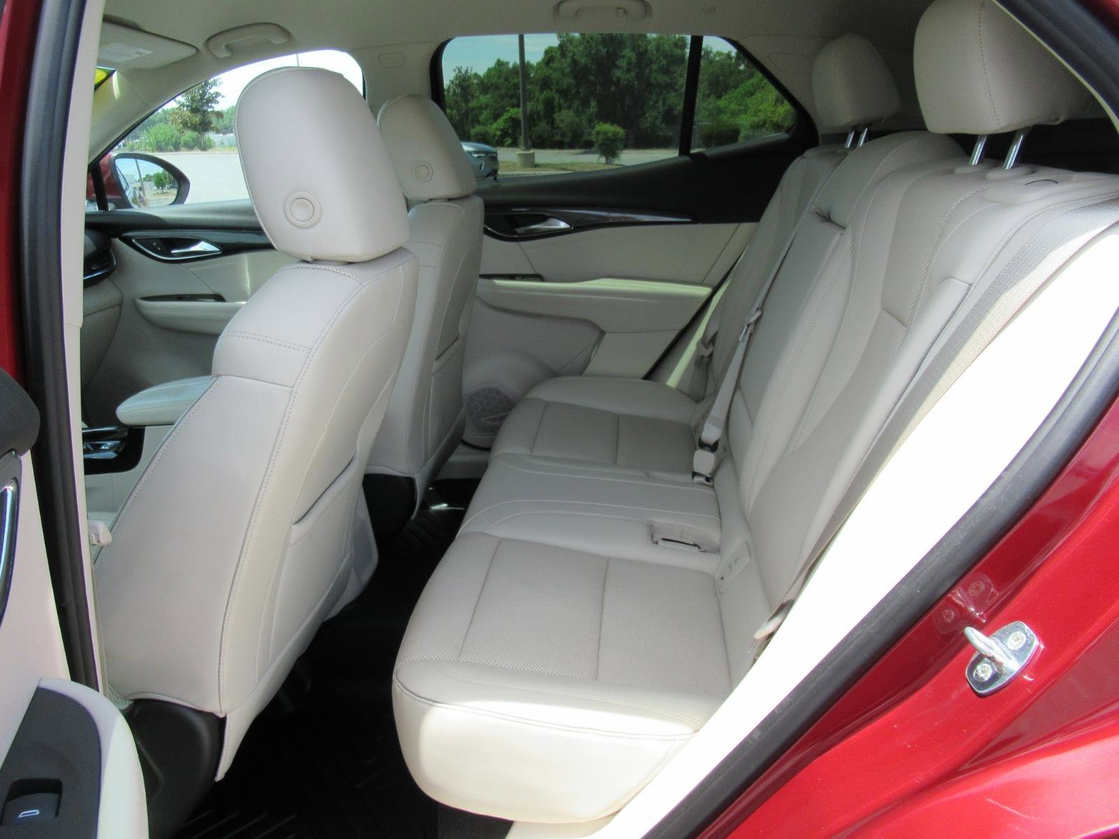 Used 2022 Buick Envision Essence w/ Technology Package I FWD image 34