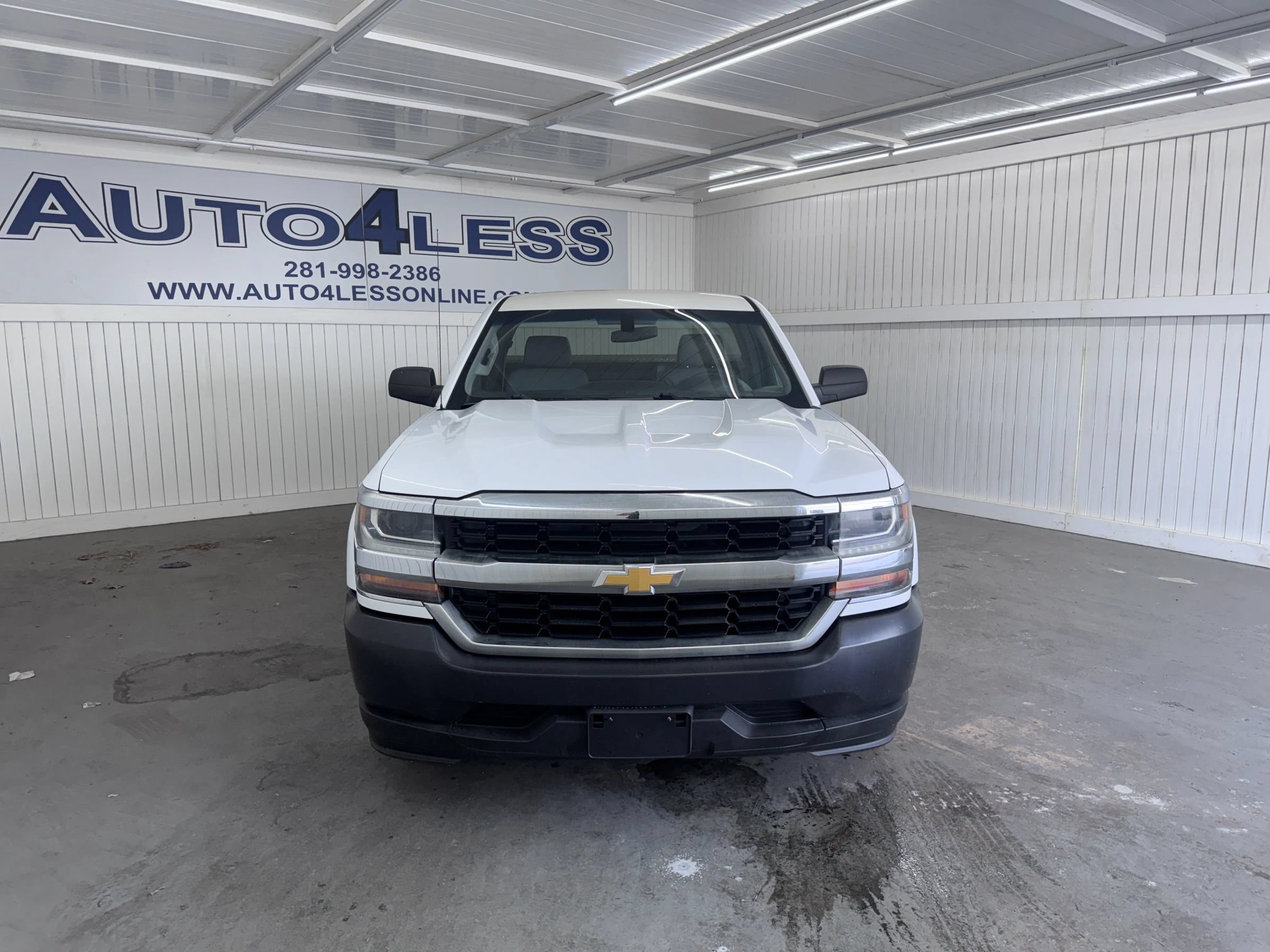 Used 2016 Chevrolet Silverado 1500 W/T RWD image 2