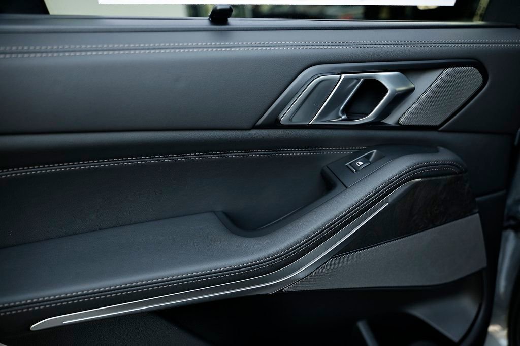 New 2026 BMW X5 xDrive40i w/ M Sport Package image 24