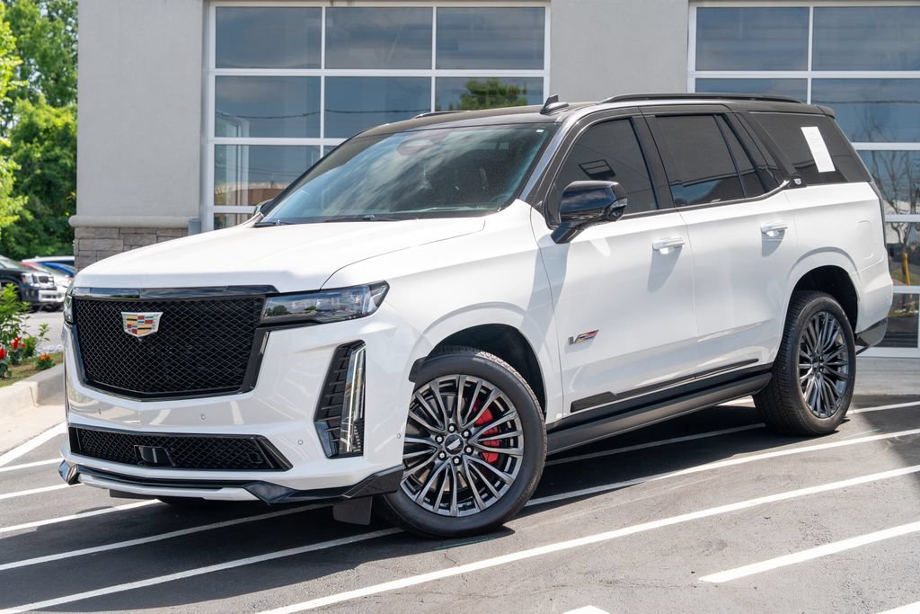Used 2023 Cadillac Escalade V AWD/4WD image 2