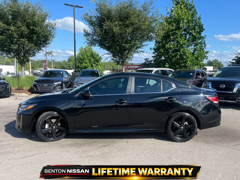 Used 2024 Nissan Sentra SR w/ SR Premium Package FWD image 5