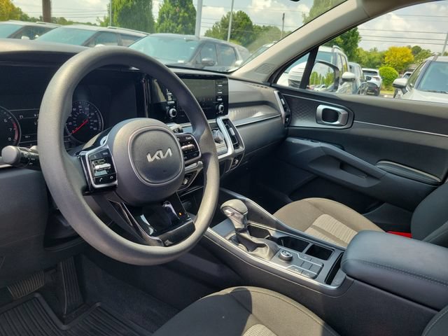 Used 2022 Kia Sorento LX FWD image 13
