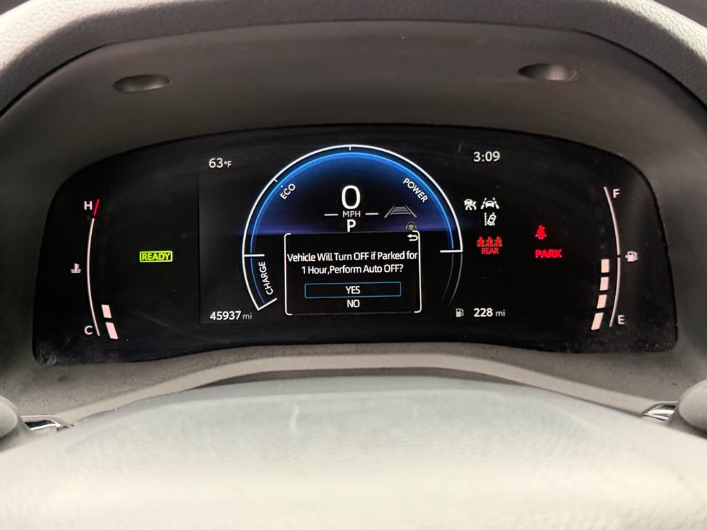 Used 2025 Toyota Camry LE FWD image 29