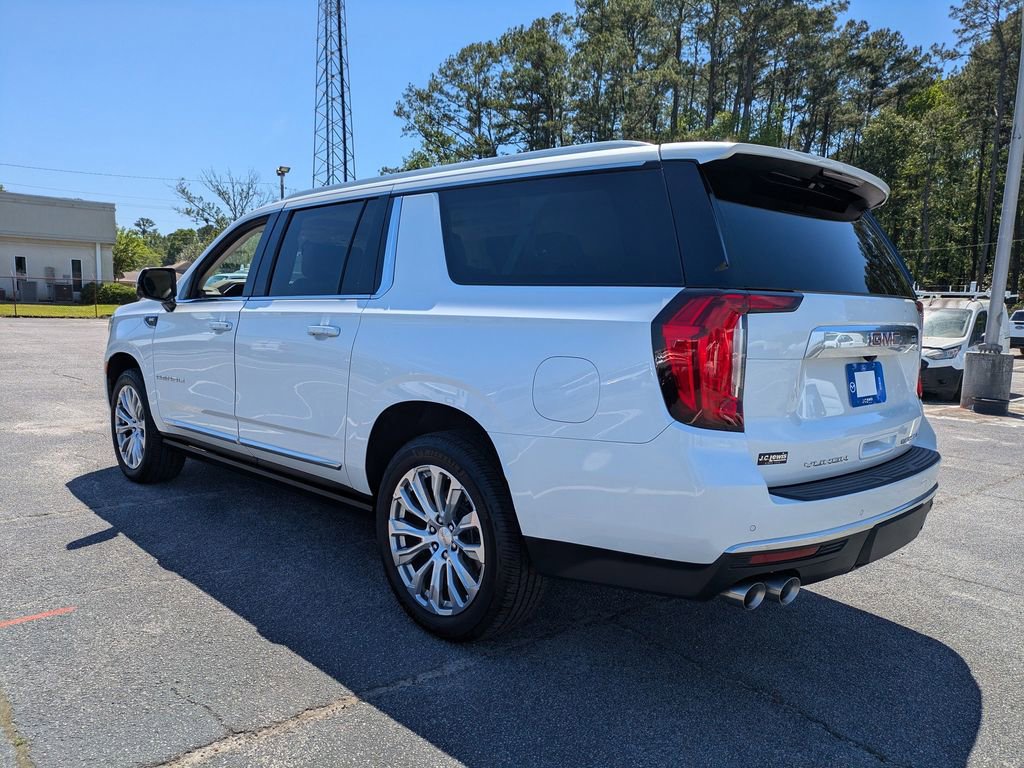 Used 2023 GMC Yukon XL Denali AWD/4WD image 6