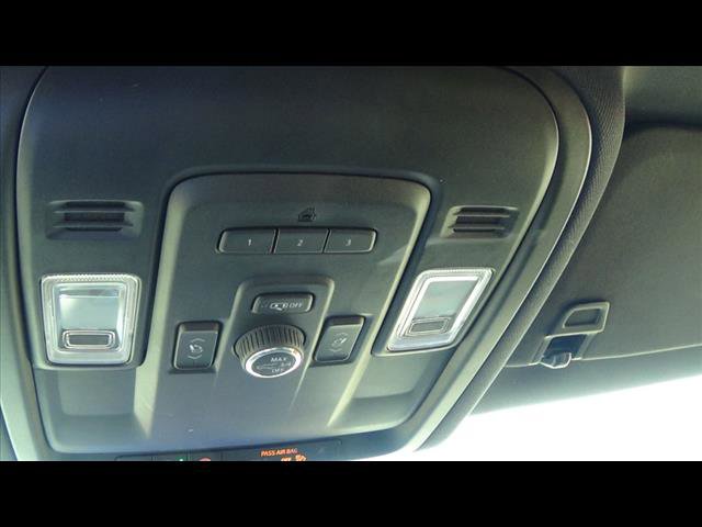 Used 2022 Chevrolet Suburban Premier image 28