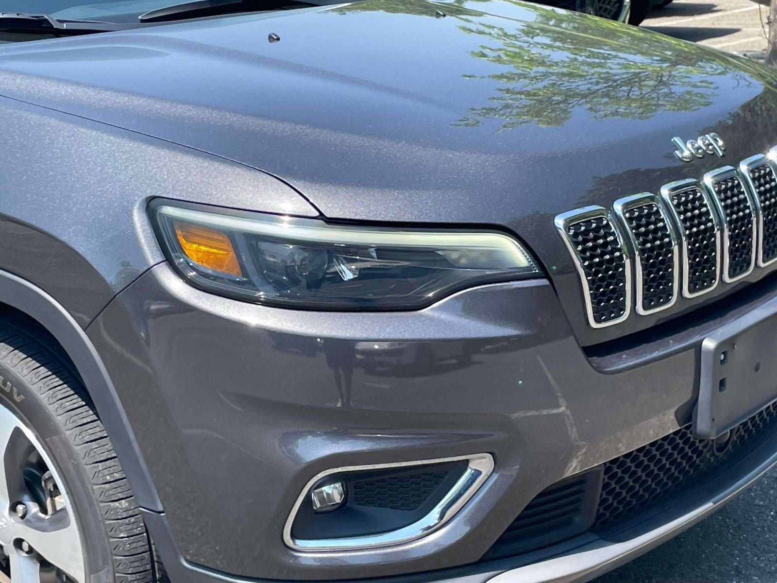 Used 2022 Jeep Cherokee Limited w/ Mopar Interior Package AWD/4WD image 10