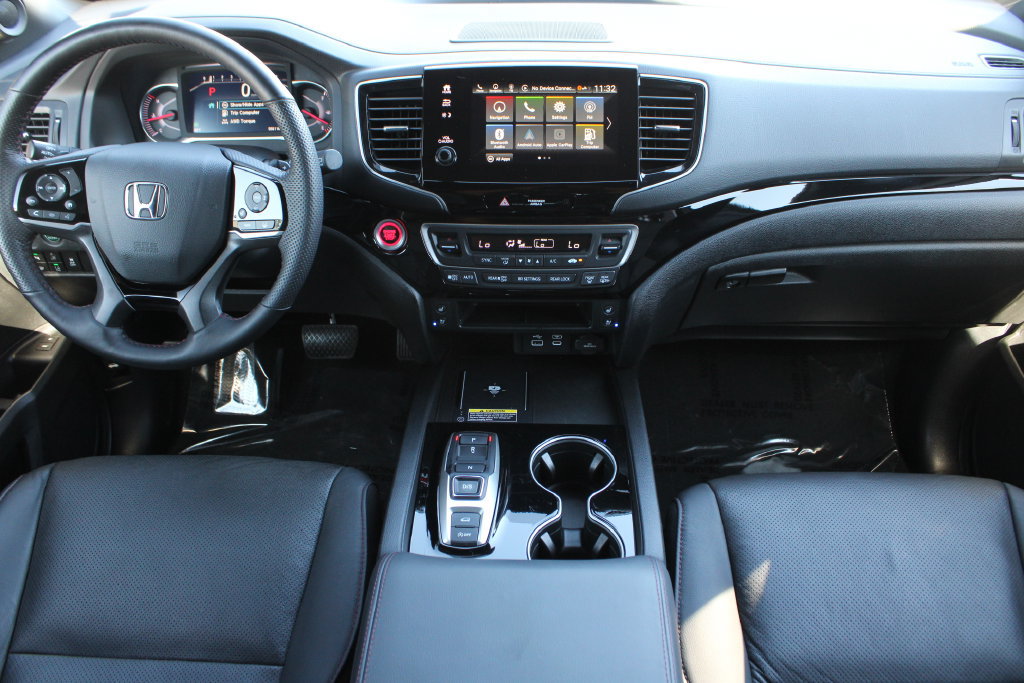 Used 2024 Honda Passport Black Edition image 17