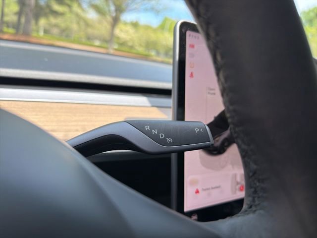 Used 2023 Tesla Model 3 Standard Range image 18