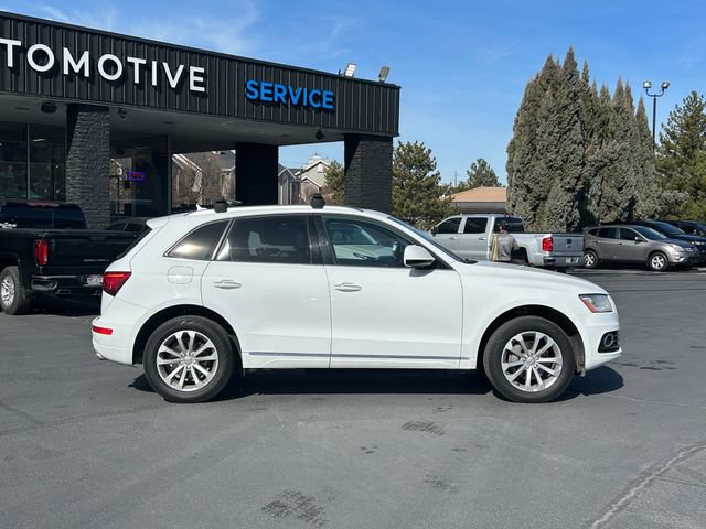 Used 2017 Audi Q5 2.0T Premium AWD/4WD image 2