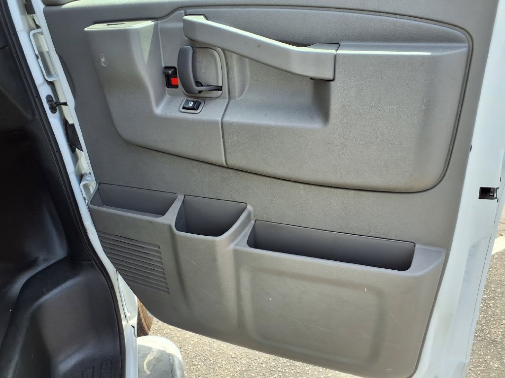Certified 2024 GMC Savana 2500 w/ Driver Convenience Package RWD image 24
