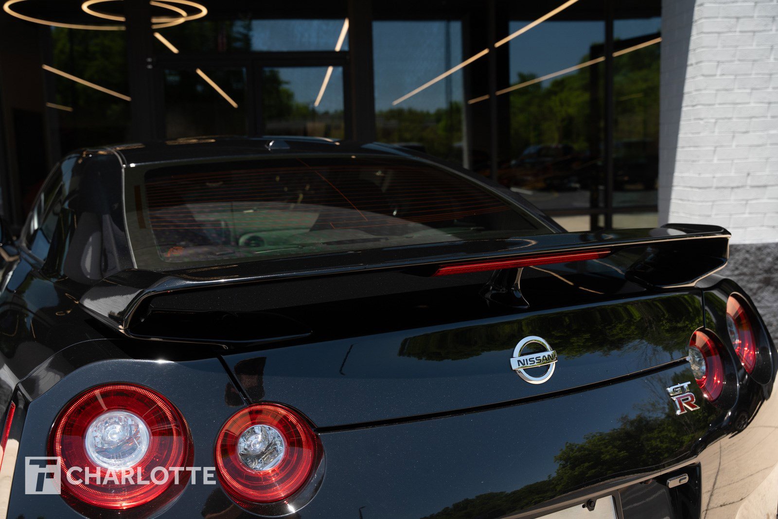 Used 2015 Nissan GT-R Premium AWD/4WD image 15
