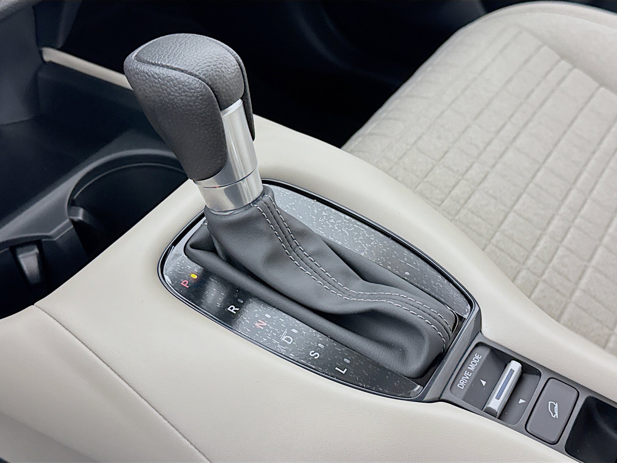 New 2027 Honda HR-V LX image 16