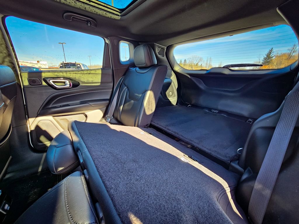 Certified 2024 Jeep Compass Limited w/ High Altitude Package image 38